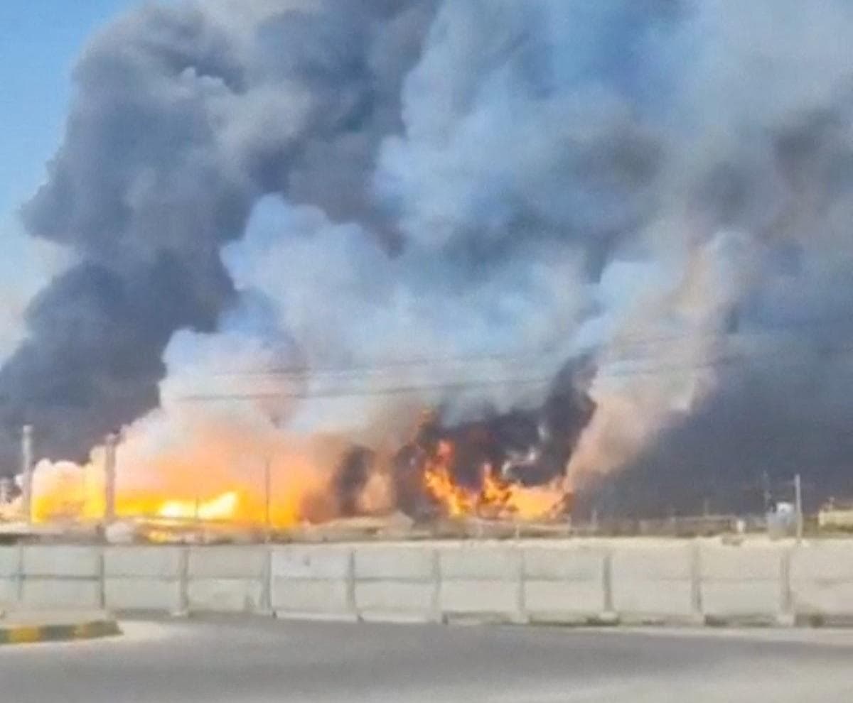 Trump Threatens Iran as Gulf Energy Crisis Deepens